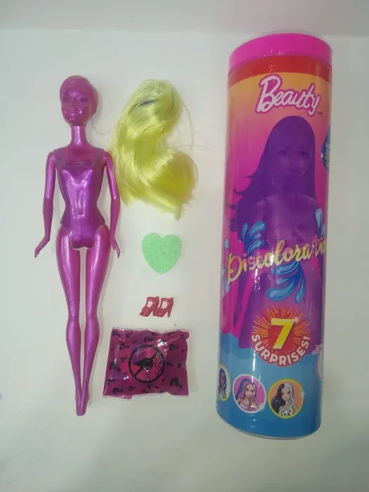 Игрушка Кукла меняет цвет